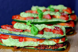 Kostliche Vegane Rohkost Lasagne Mit Cashew Ricotta Basilikum Pesto Rezept Roh Vegan Rohkost Ernahrung Vegane Rohkost