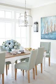 Made of veneers, wood and engineered wood. Lighten Up Dinner Time With These 15 White Dining Room Tables