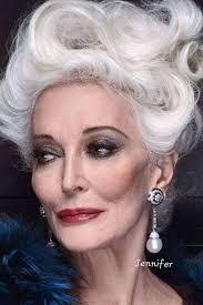 Mary Laurent's Instagram, Twitter & Facebook