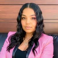 Angelica Vizcaino's Instagram, Twitter & Facebook