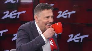 Takie pytanie zadają sobie często osoby zdziwione młodym wyglądem aktora i prezentera. Ile Lat Ma Krzysztof Ibisz Bedziecie W Szoku Wlocie Pl