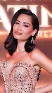 A votar por Ashley y Azalia en telemundo.com/vota