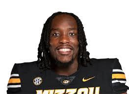 Darius Robinson's Instagram, Twitter & Facebook