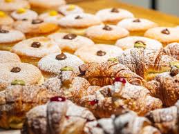 Cornetti e brioche di notte a Milano: ecco dove trovarli | La Cucina  Italiana