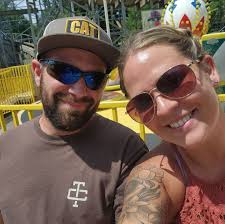 Finger tattoo artists in the area