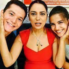 pin on الأزهار الحزينه