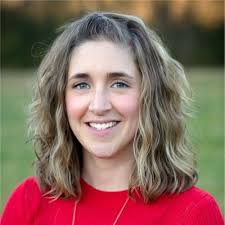 Emily Drews's Instagram, Twitter & Facebook