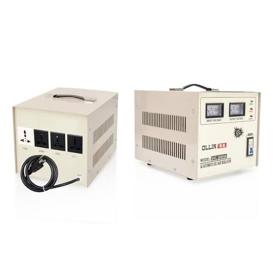 Regulador de voltaje automático 3 kVA, generada por IA