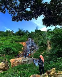 Namun, tak seorang pun mengetahui bahwa air terjun itu pernah menjadi lokasi peristiwa mengerikan. Sungai Rusa Waterfall Hidden Gem In Balik Pulau Penang Penang Foodie