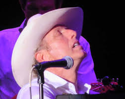 Jason D. Williams thrills Villagers in killer piano performance