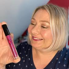 Sarah Romanowski, selbst. Direktorin mit Mary Kay