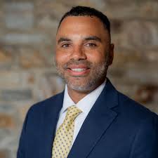 Contact Alumnae/i Affairs and Advancement