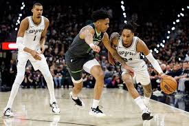 Devin Vassell's improbable shot another 'wow' playoff moment for the Spurs vet