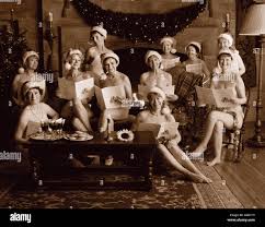 KALENDER GIRLS / Calendar Girls UK 2003 / Nigel Cole Szene mit Cora (LINDA  BASSETT), Chris Harper (HELEN MIRREN), Celia (CELIA IMRIE), Annie Clark  (JULIE WALTERS), ROS MARCH, Ruth (PENELOPE WILTON), Jessie (