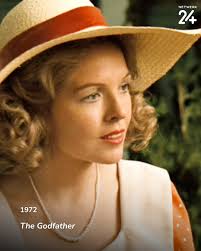 Sy het pas haar suster se verjaardag gevier en het sommer by haar ma-hulle  oorgeslaap toe 'n harde klop aan die deur haar in die middel van die nag op  Vadersdag wakker