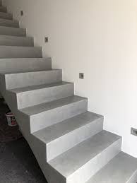Wir liefern und montieren diese nicht nur regional sondern bundesweit, hierzu haben sie die möglichkeit. Treppenbelag Fugenlos Treppenbelag Treppe Treppen Design