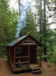 I Haz A Tiny Cabin In The Woods Tiny Cabin Small Cabin Cabins In The Woods