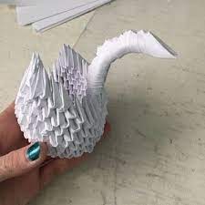 The tutorial requires 8 pieces of paper the size of 7.5 cm * 7.5 cm. Modular Origami Swan Modular Origami Origami Swan Origami