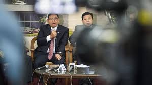 Pun begitu, pengecualian akan diberikan kepada menteri luar negeri selagi ia berkait dengan tugasnya. Fadli Bantah Surat Larangan Ke Luar Negeri Terkait Trump
