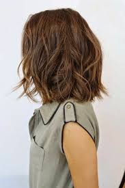 aktuelle madchenfrisuren fur haare der mittleren lange mittellange haare haarschnitt kurz mittellanges haar wellen