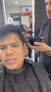 Día de acicale 😎💈#madrid #latinos #viralvideoシ #viralpost #barberia