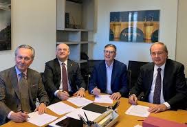 Una guida snella per la ripartenza nella fase 2. Acquisizione Da Parte Di Banca Di Asti Delle Residue Partecipazioni Nella Controllata Biver Banca Per Effetto Dell Esecuzione Dell Aumento Di Capitale Acquisizione Da Parte Di Fondazione Vercelli Di Ulteriori Azioni Di Banca Di
