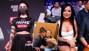Wraz ze swoim zespołem piona próbuje sił w programie must be the music. Fame Mma 9 Kamila Wybranczyk Pokonala Zusje Triumf Ukochanej Artura Szpilki Sport