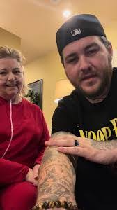 Bailey Bear's Instagram, Twitter & Facebook