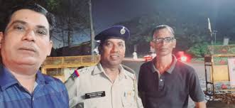 My Self with my School friends(St Joseph high School) Riaz Shaikh and  Police Sub Inspector Constantino Clemente while doing duty at Round fond  junction Aquem.