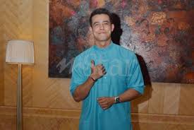 Dengan gabungan penampilan unit tindakhas (utk) dan barisan pelakon seperti zul ariffin, izara aishah, fazura, farid kamil, azad jazmin, iedil putra serta. Zul Ariffin Tepis Tuduhan Pernah Jadi Mangsa Kekasaran Abby Abadi Hiburan Mstar