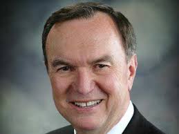 Walmart CEO Mike Duke Gave an 'Irresistible' Pitch to Woo His Most  Important Engineer