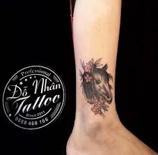 Những người muốn hình xăm ngựa với mong muốn thể hiện sự dũng cảm, quyền lực, cao quý hoặc danh dự của mình. Hinh XÄƒm Con Ngá»±a XÄƒm Hinh Báº¥m Truy Cáº­p Ä'á»ƒ Lien Há»‡ Hinh XÄƒm XÄƒm Hinh XÄƒm Ngá»±a