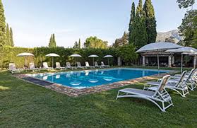 Check spelling or type a new query. La Magdeleine Mathias Dandine A Gemenos 13 Le Luxe En Toute Simplicite Industrie Hoteliere