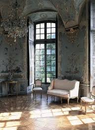 Ranging from the 1830s to the 1900s, the victorian era was a time of innovation and creativity. Victorian Interior Design History History Incredible Interior Design Best Ideas About Inter Victorian House Interiors Victorian Interior Design Victorian Homes