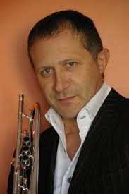 Christian LÉGER, 62 ans (COLLONGES AU MONT D'OR, SANVIGNES LES MINES,  PARIS)