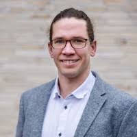 Aaron Pohl's Instagram, Twitter & Facebook