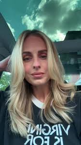 New place new start this week! The past two days have been so weird but im  looking forward to this exciting chapter in my life and Sagan’s. I would  love to work in Nashville more often so follow my IG ...