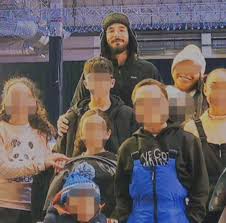 Married men myvidster - aubergechezgirard.com