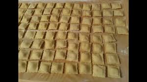 Ravioli di carne fatti in casa. I Ravioli Come Si Preparano Facilmente Ricetta Fatti In Casa 96 Ravioli Pronti In 5 Minuti Youtube