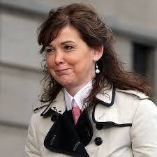 Joanna Bain's Instagram, Twitter & Facebook