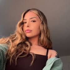 Karla Vanessa's Instagram, Twitter & Facebook