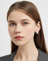 Ivy Sterling's Instagram, Twitter & Facebook