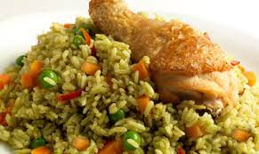 The original and delicious recipe is with beer and chicken broth.and for it not to the recipe is delicious! Recipe Arroz Con Pollo Green Rice With Chicken