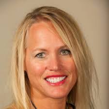 Raquel Hansen's Instagram, Twitter & Facebook