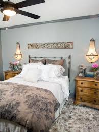 We've seen inside many of the houses chip and joanna gaines have designed and we've even had glimpses into their own home, but one room we rarely get. Fixer Upper Old World Charm For Newlyweds Fixer Upper Bedrooms Joanna Gaines Bedroom Joanna Gaines Master Bedroom