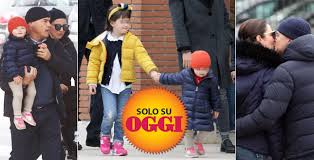 Nel corso di un'intervista rilasciata un anno fa, l'attrice ha sottolineato di che reazione ha avuto luca zingaretti alla nascita di bianca? Luca Zingaretti Con La Moglie Luisa Ranieri E Le Figlie Emma E Bianca Montalbano Vince Anche In Famiglia Esclusivo Gossip
