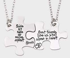 34 Impossibly Cute Friendship Necklaces Your Bff Will Totally Love Friend Necklaces Bff Necklaces Bff Jewelry