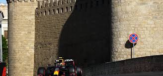 2h 13m 37.795s ( +01.385s ). F1 Gp D Azerbaidjan 2021 Victoire De Perez Devant Vettel Gasly Sur Le Podium L Automobile Magazine