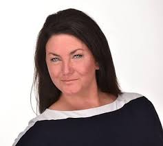 Sarah Purvis's Instagram, Twitter & Facebook