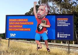 O partido iniciativa liberal voltou a colocar um cartaz que corrigiu um cartaz de outro partido. Pedro Nuno Santos Marxista E Guevarista E Estrela De Novo Cartaz Da Iniciativa Liberal O Jornal Economico